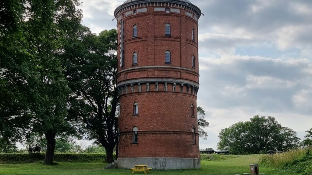 How Ethiopia Snapchat bloggers can collaborate with Russia advertisers in 2025