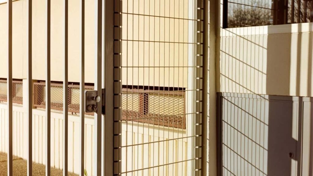 2025 Italy Snapchat AllCategory Advertising Rate Card Ethiopia Market Insights