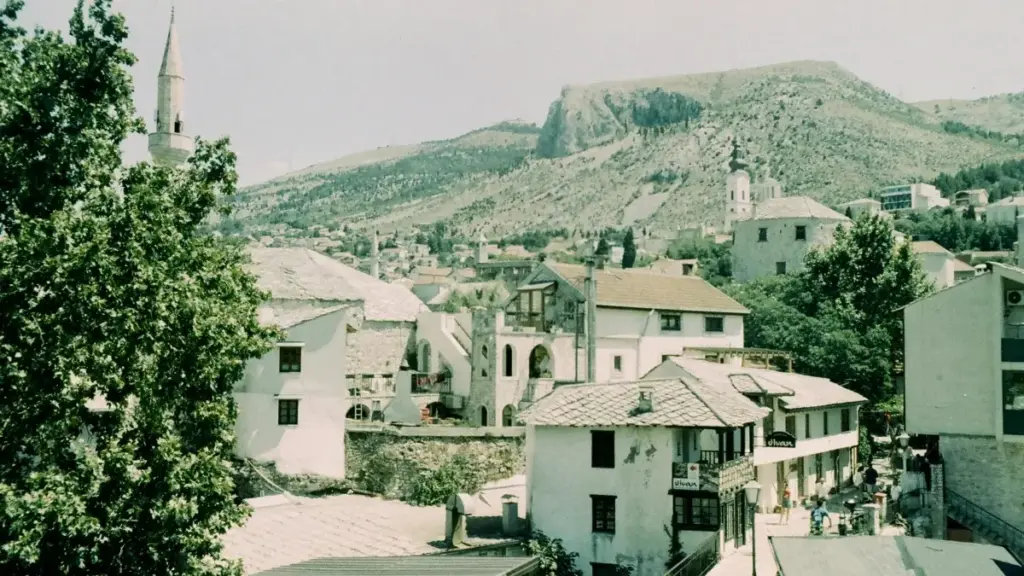 እንዴት እንደ ኢትዮጵያ ክሪእተርስ ለLaos ብራንዶች ShareChat ላይ የገንዘብ ስጦታዎችን (giveaways) እንዴት እንደምንያዝ ቀላል እና ሥራ ቀላል መመሪያ።