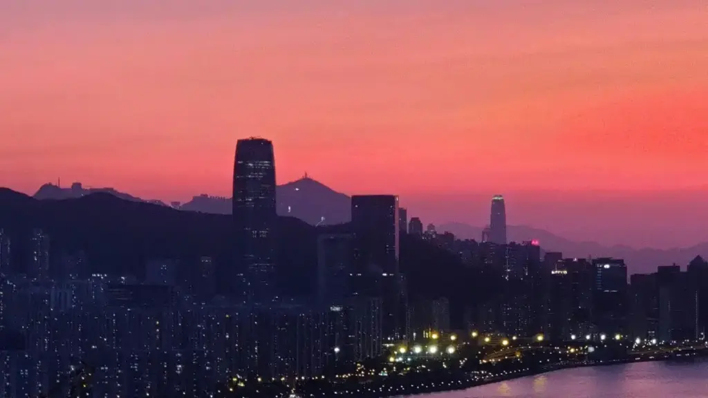 እንዴት ከUkraine ብራንዶች ጋር በSoundCloud ለgiveaway ለመርታት፣ ቀላል መልእክት ፣ DM ስራዎች፣ እና በኢሜይል የሚሰሩ ሰርጥ ስልቶች በአንድ ጥቅም ይገልፁ።