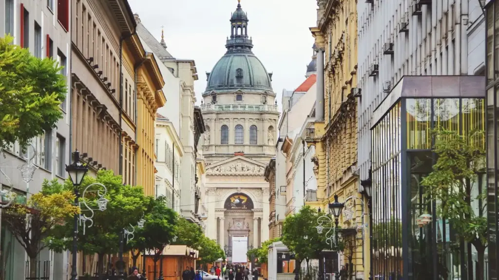 እዚህ መረጃ ኢትዮጵያዊ ማስታወቂያ ባለሞያዎች ዘንድ ፈረንሳይ Roposo ፍርስራሾችን ለfixed‑fee የማስታወቂያ ንግዶች እንዴት እንማግኘው የሚረዳ እና የሚያስተካክል ማብራሪያ ነው።