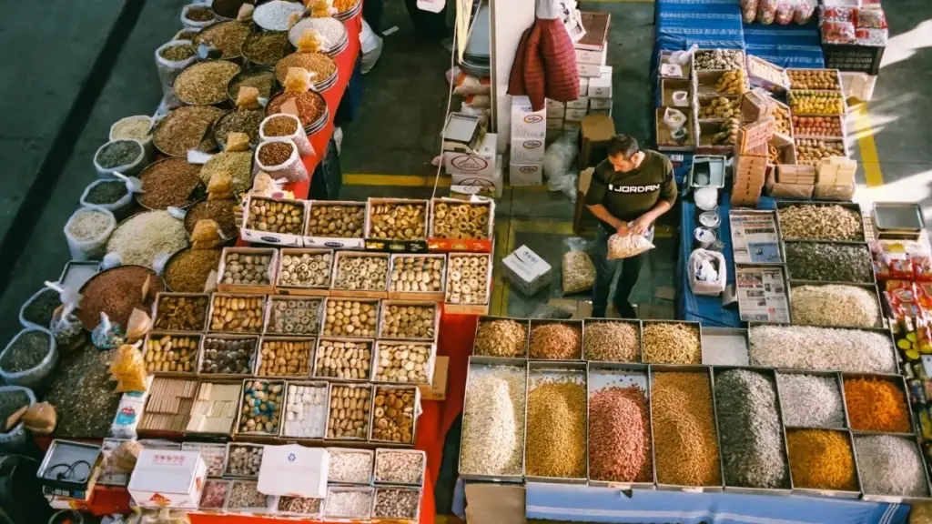 ይህ ጽሑፍ ኢትዮጵያዊ ፈጣሪዎችን በeBay ላይ ያሉ ማሌዥያ ብራንዶችን እንዴት እንደሚደርሱና ክፍያ ያለ ስፖንሰርሺፕ እንዴት እንደሚፈጥሩ የተገነባ መመሪያ ነው።