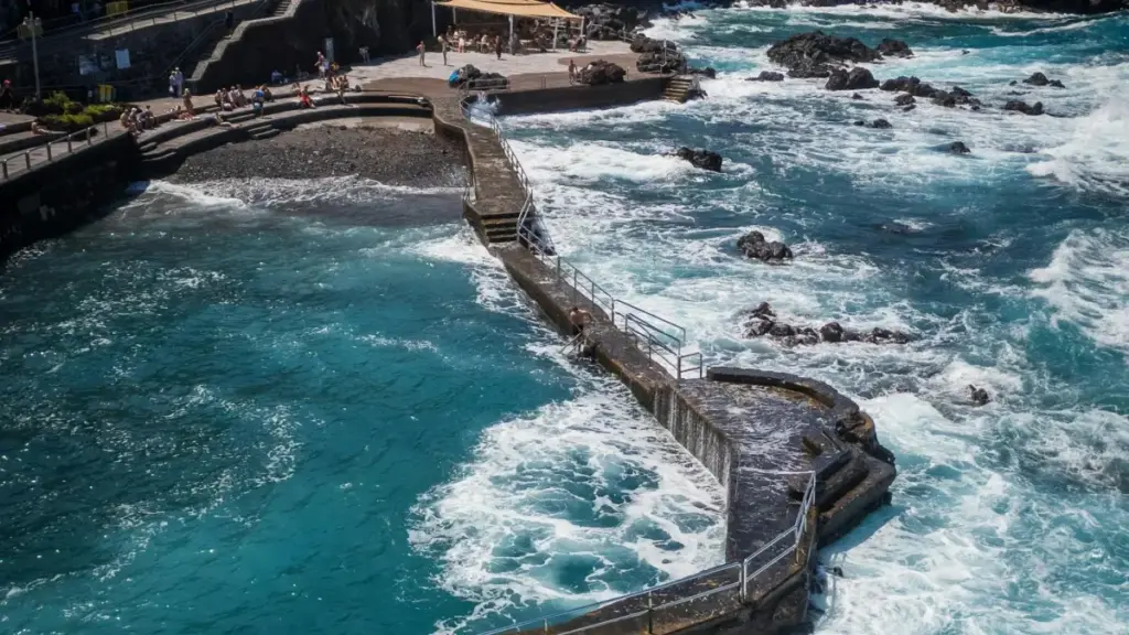 እርስዎ ከኢትዮጵያ ማስታወቂያ እንደሆኑ ዶሚኒካ የApple Music ክሪየተሮችን ለቪው ምርመራ ማግኘት እና እንዴት መገናኘት እንደሚቻል በፍጥነት እና በሙሉ የሚመለከቱ ሁኔታዎችን ይሰጣል።