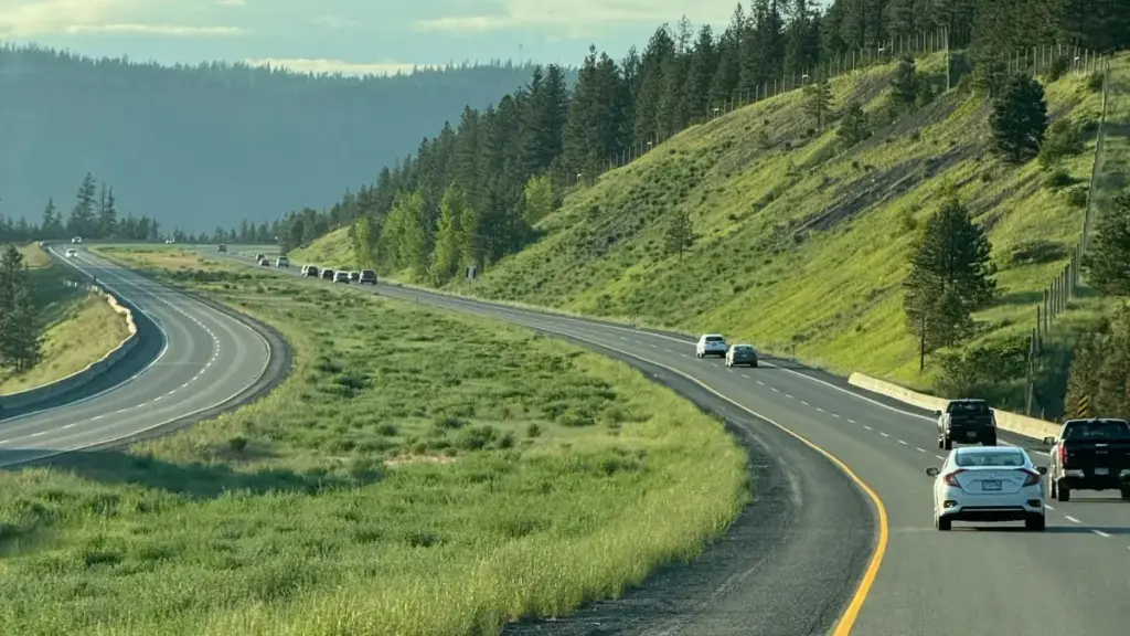 ይህ ጽሑፍ ኢትዮጵያ ማስታወቂያ ተቋማት ለፊንላንድ የWeChat ፈጣሪዎችን መፈለግ፣ ግንኙነት ማቋቋምና የአለም ገቢ ማስገባት ላይ ማስተላለፊያ ቀለም ይሰጣል።