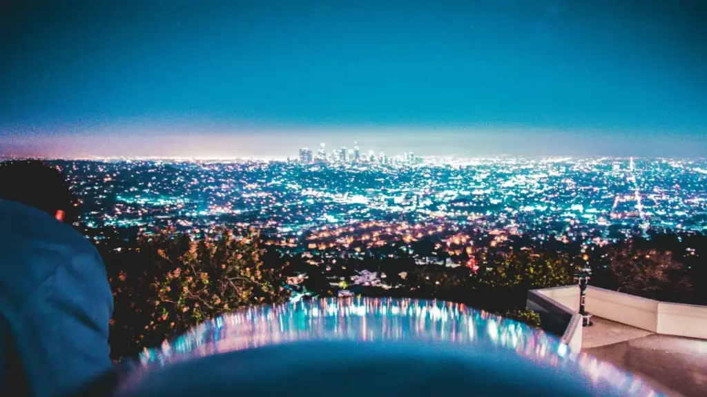 ከኢትዮጵያ አርታኢዎች ጋር ለአዲስ የዘፈን ፕሮሞሽን ፕሮጀክቶች የሳይፕረስ የTwitter ክሪኤተሮችን እንዴት እንደሚፈልጉ በርካታ ምክር፣ የገጽታ ትንበያዎች፣ እና ምርጫ ስርዓቶች ይወሰዳሉ።