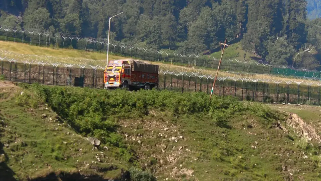 እንዴት እናንተ ኢንስታግራም ፈለጋችሁ የቻይና ብራንዶችን እንደምታገናኙ እና ነፃ ሳምፕሎች እንዴት እንደሚያገኙ የሚያሳይ ማስታወቂያ፣ ምርምር፣ ስልት እና ምክሮች።